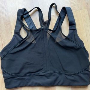 Lulu lemon sports bra